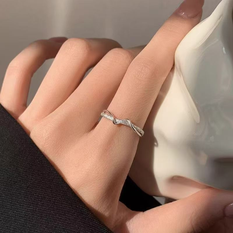 Classic Style Engagement Ring
